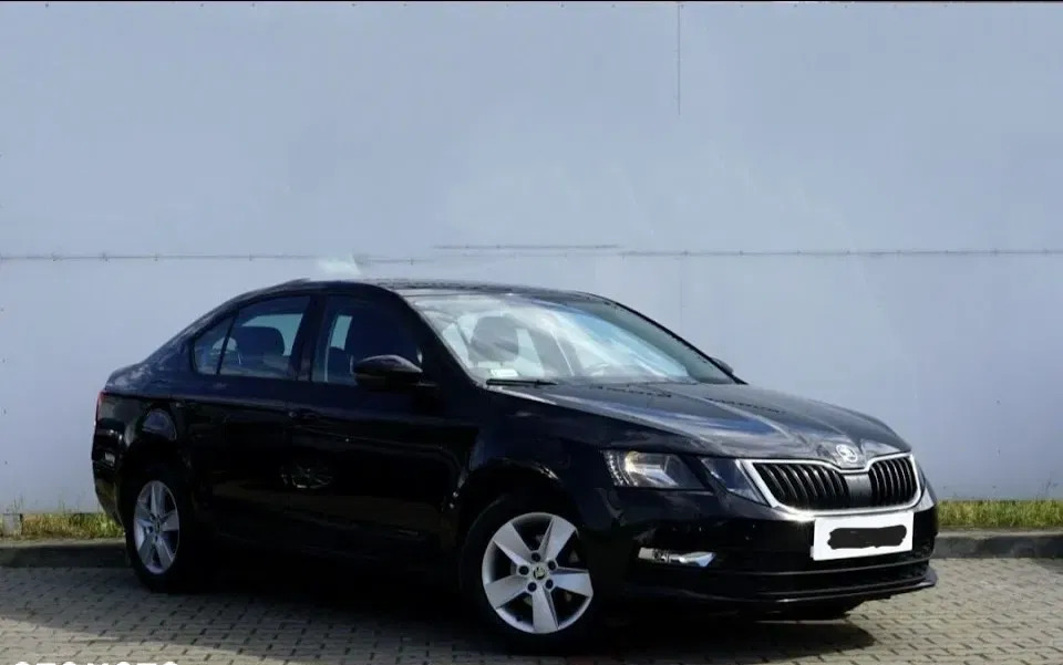 piła Skoda Octavia cena 51900 przebieg: 126600, rok produkcji 2017 z Piła